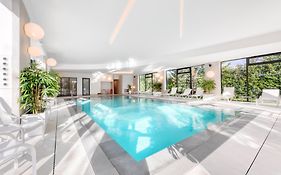 Golden Tulip Lyon Ouest Techlid Hotel & Spa